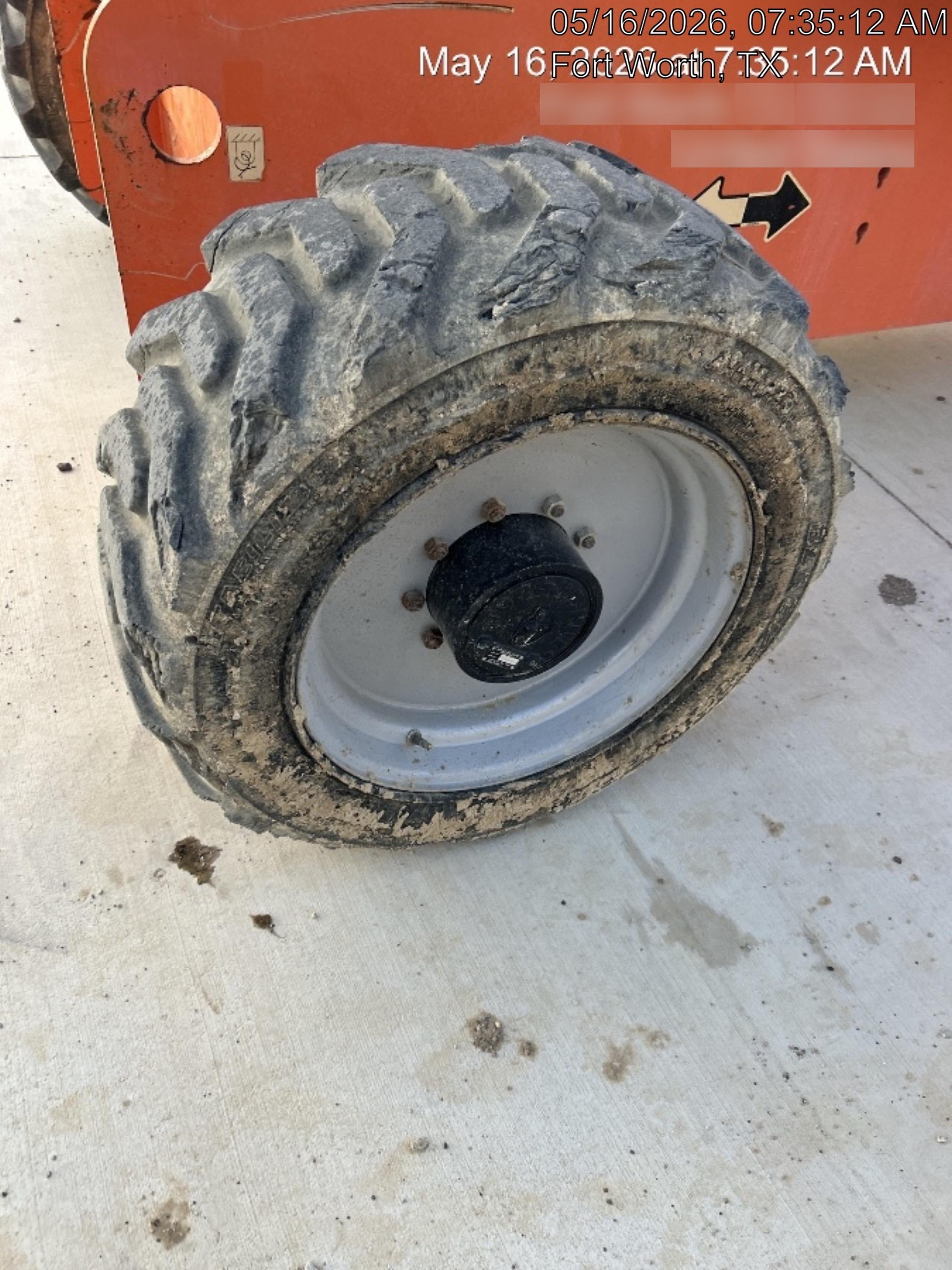 2016 JLG 660SJ