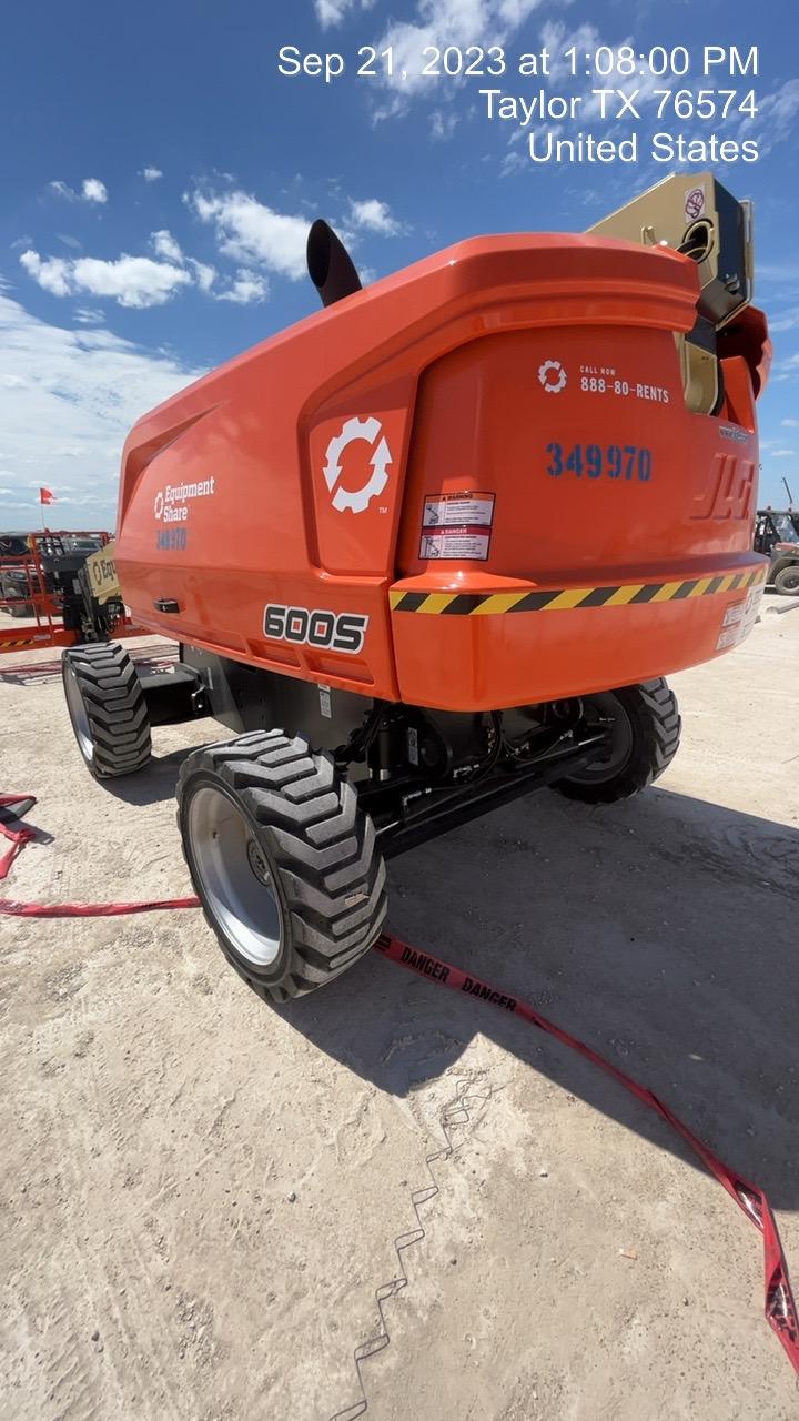 2023 JLG 600S