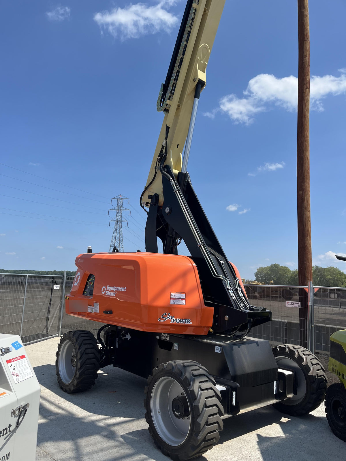 2026 JLG 660SJ