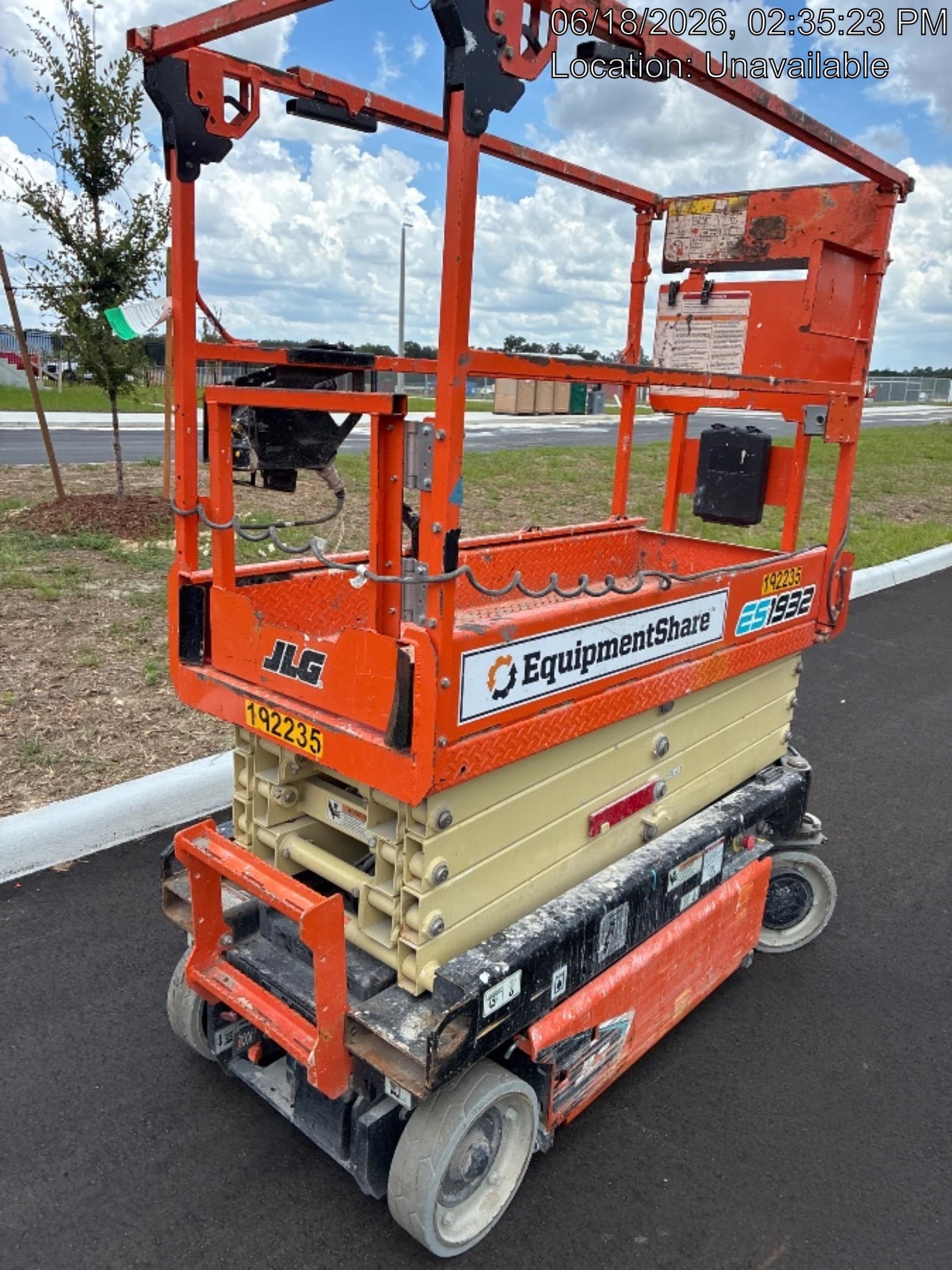 2021 JLG ES1932