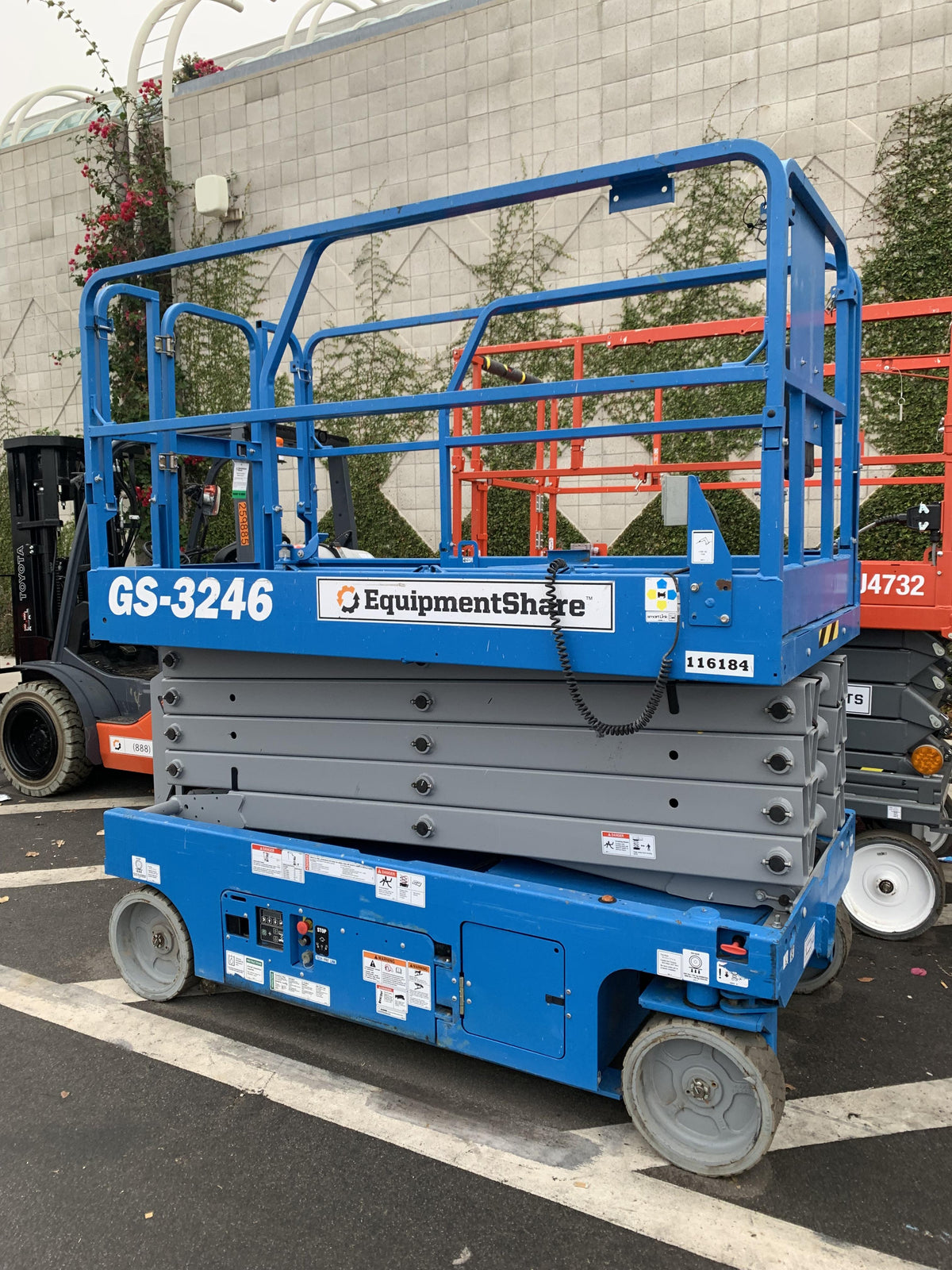 2022 SKYJACK SJ4732