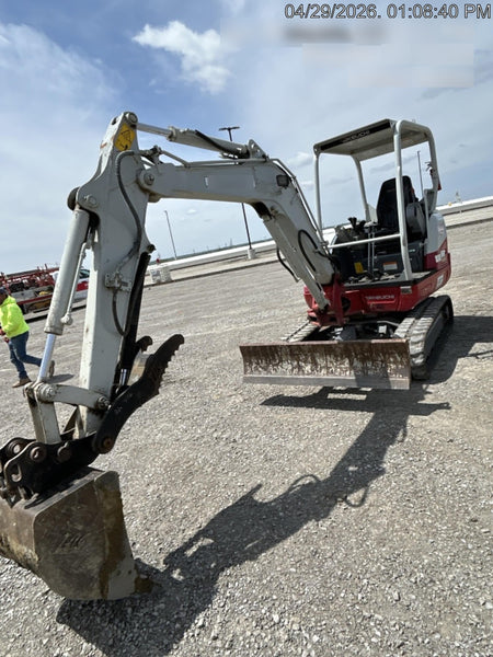 2022 TAKEUCHI TB235-2R