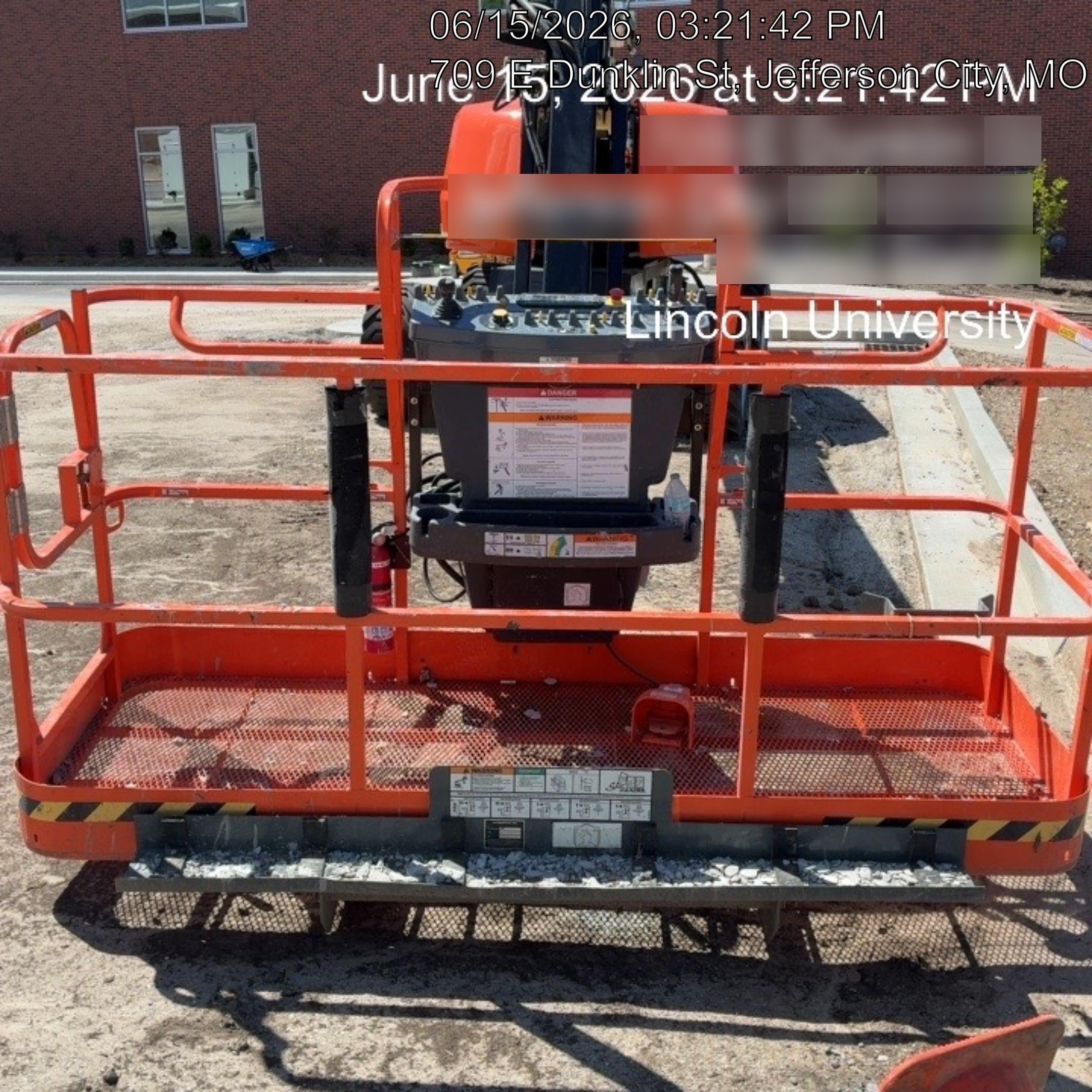 2025 JLG 660SJ