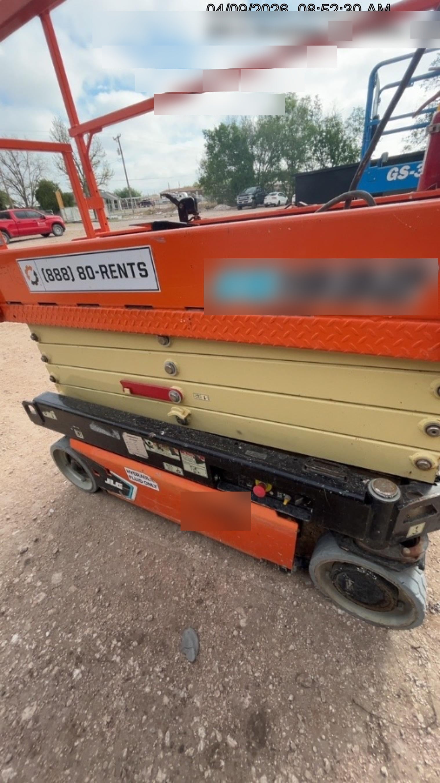 2021 JLG ES1932