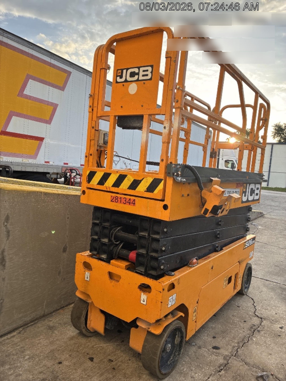 2023 JCB S2632E