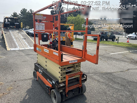 2021 JLG ES1932