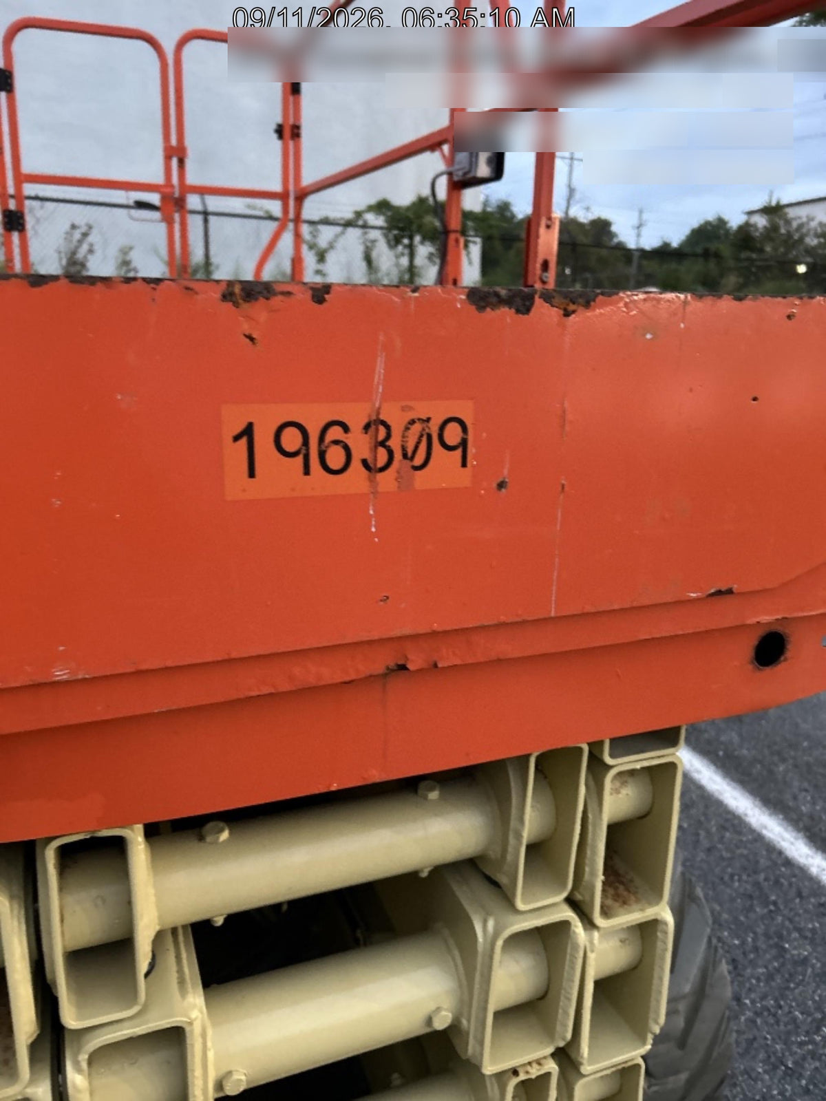 2021 JLG RT4069
