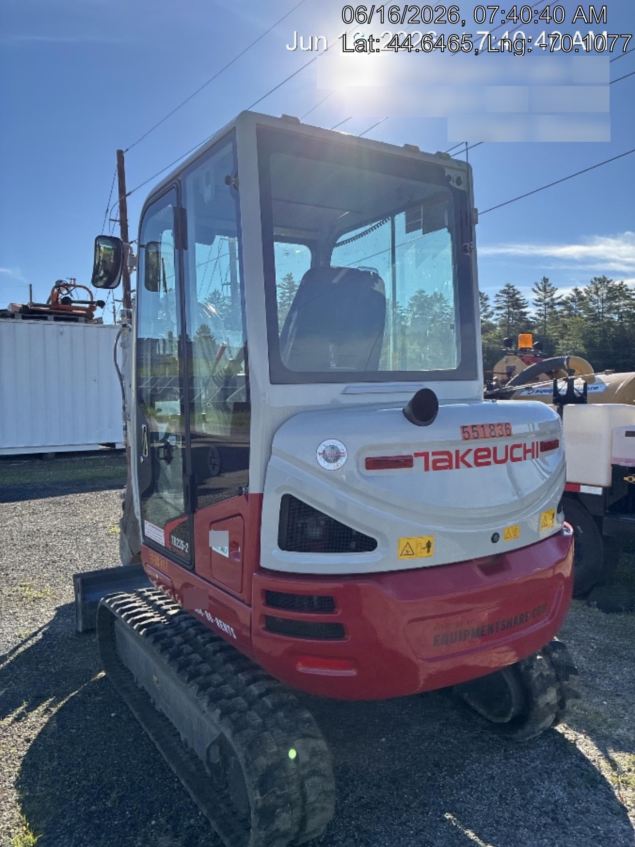 2025 TAKEUCHI TB235-2CR
