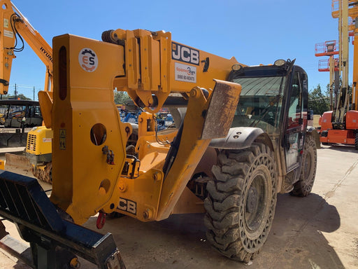 2018 JCB 510-56 JCB 510-56 Telehandler 74 HP w/CAB/HVAC, Beacon, Worklights, Aux Hydraulics, Solid Tires, 60" Carriage/Forks