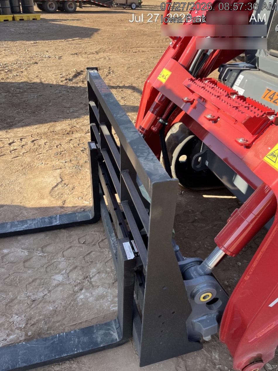 2026 TAKEUCHI TL12V2-CR