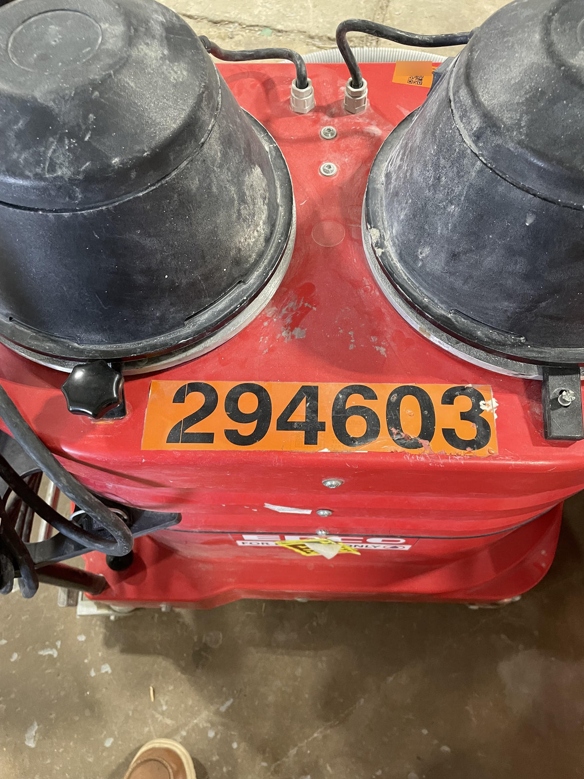 2023 EDCO VAC-200