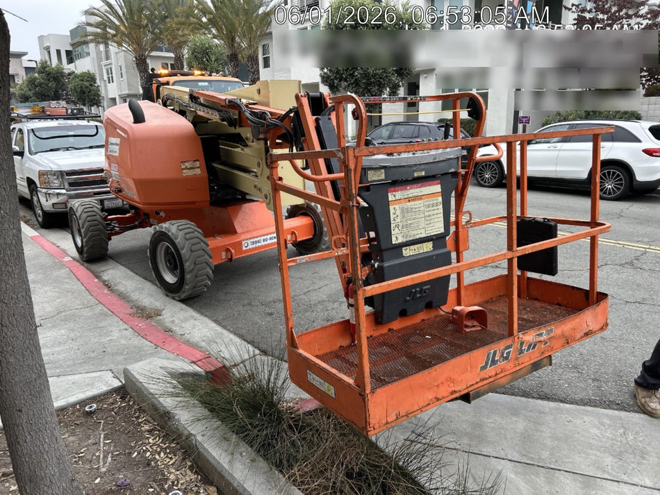 2020 JLG 450AJ