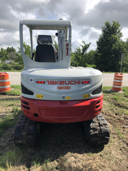 2021 TAKEUCHI TB250-2