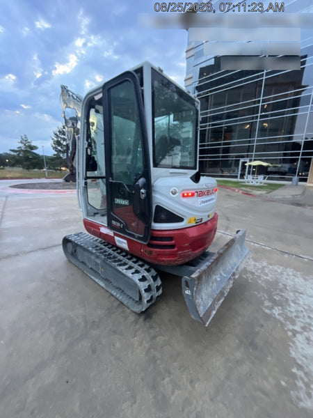2024 TAKEUCHI TB235-2CR