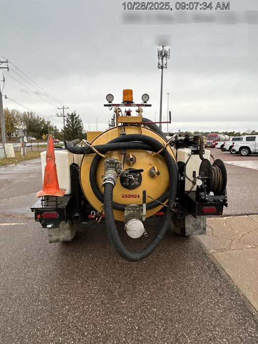 2022 VAC-TRON LP573XDT