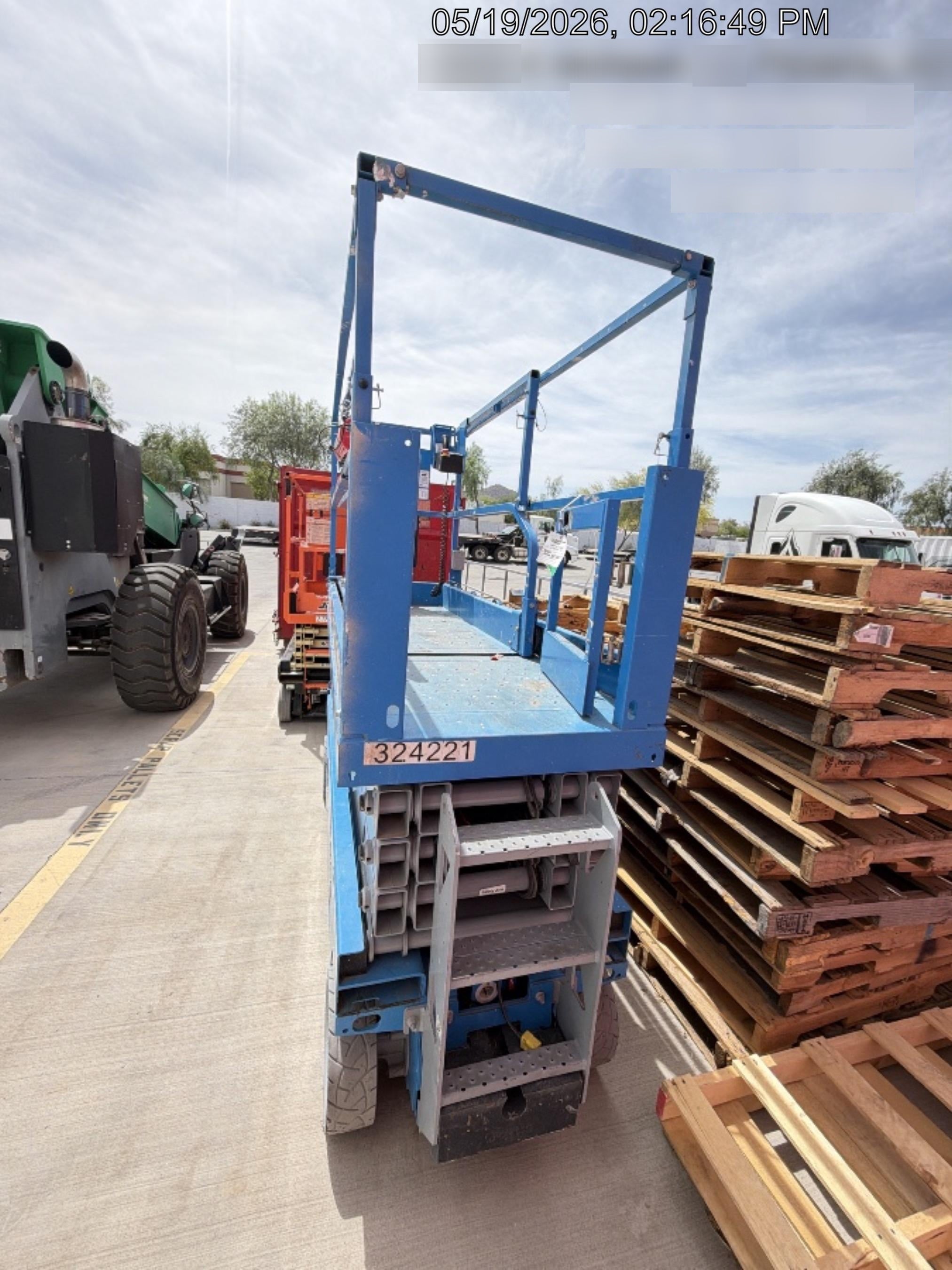 2023 GENIE GS-2632