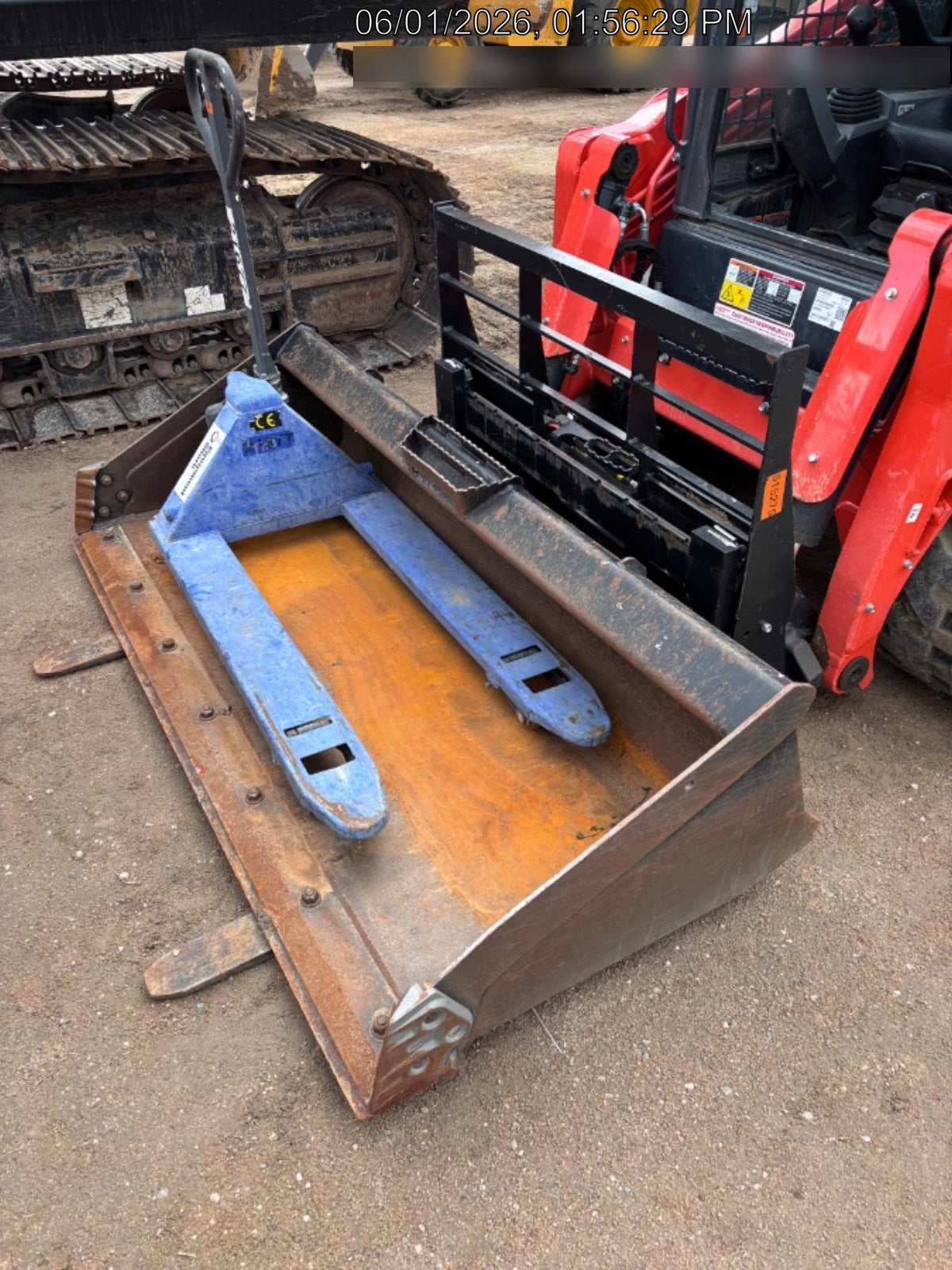 2019 EQUIPRITE ECON 5500 LB PALLET JACK