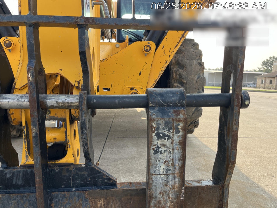2019 JCB 510-56