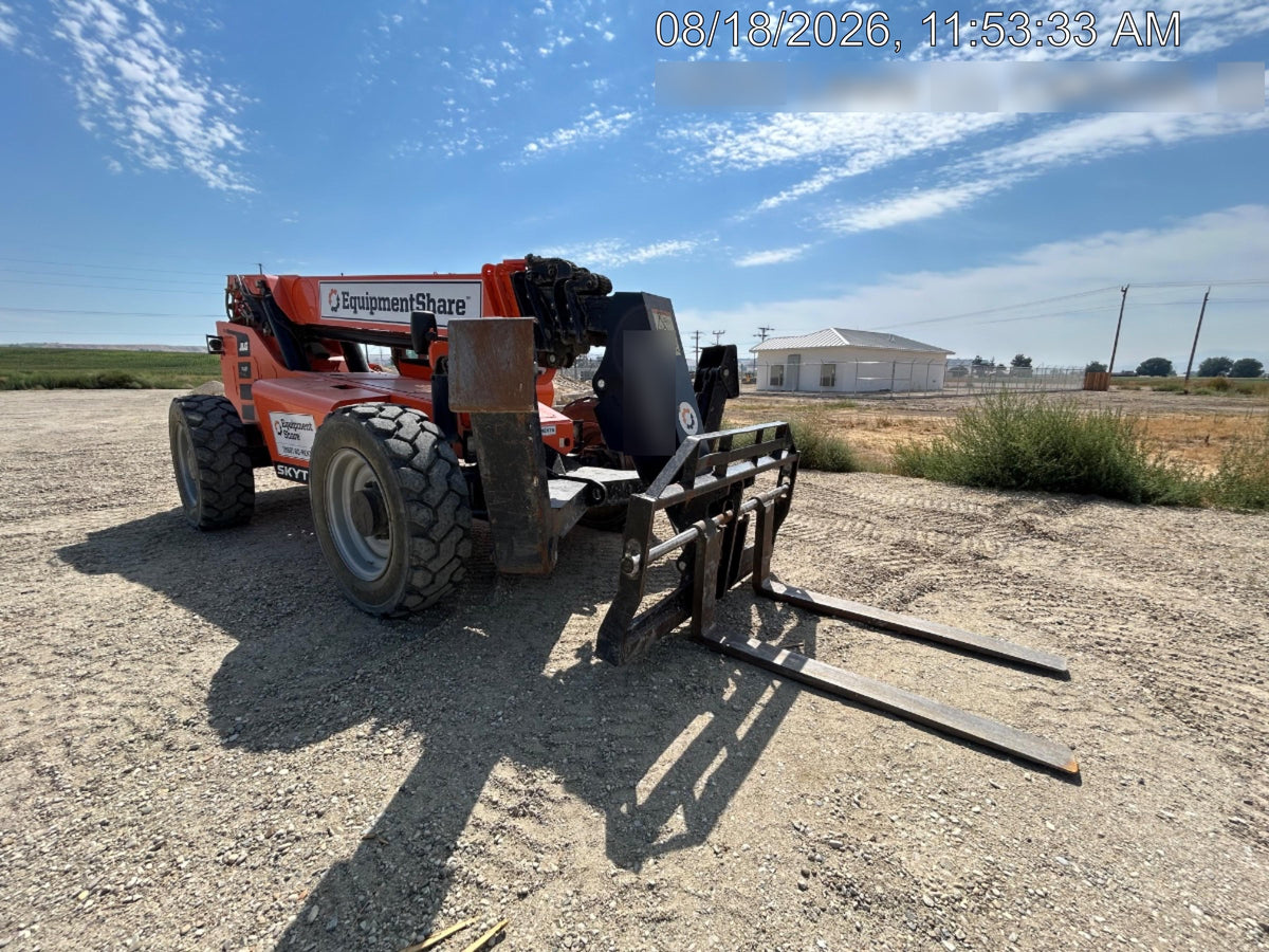 2021 JLG 12054