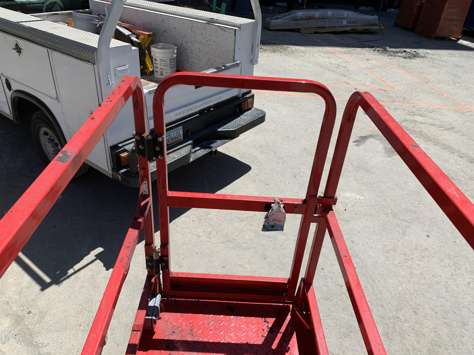 2020 MEC 1330SE Solid NM Tires, Steel Swing out Doors, LCS, Beacon, 900W Inverter