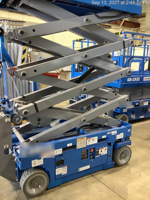 2021 GENIE GS-1932