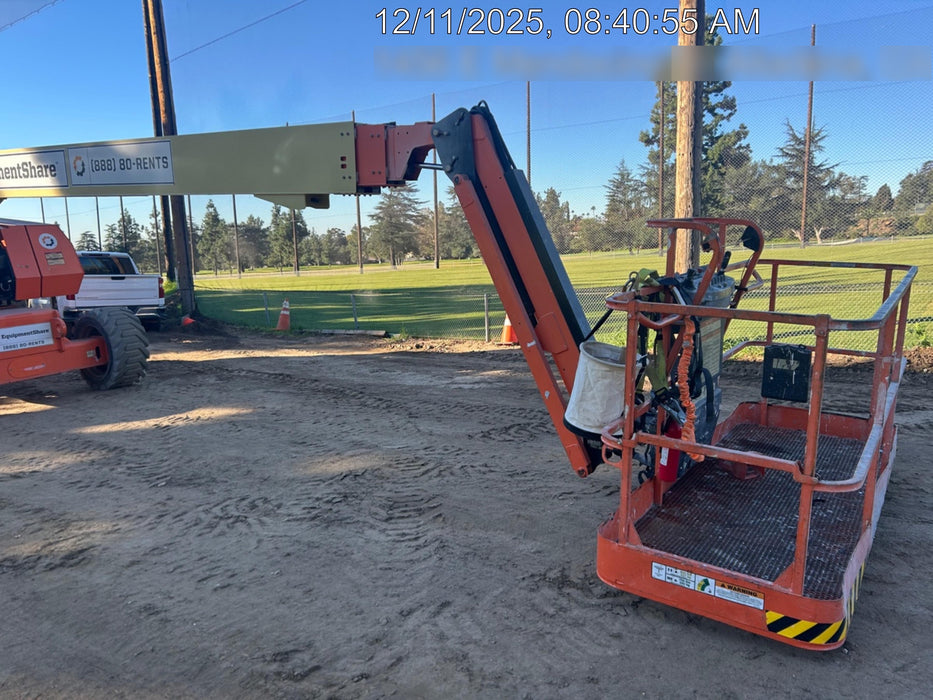 2020 JLG 860SJ