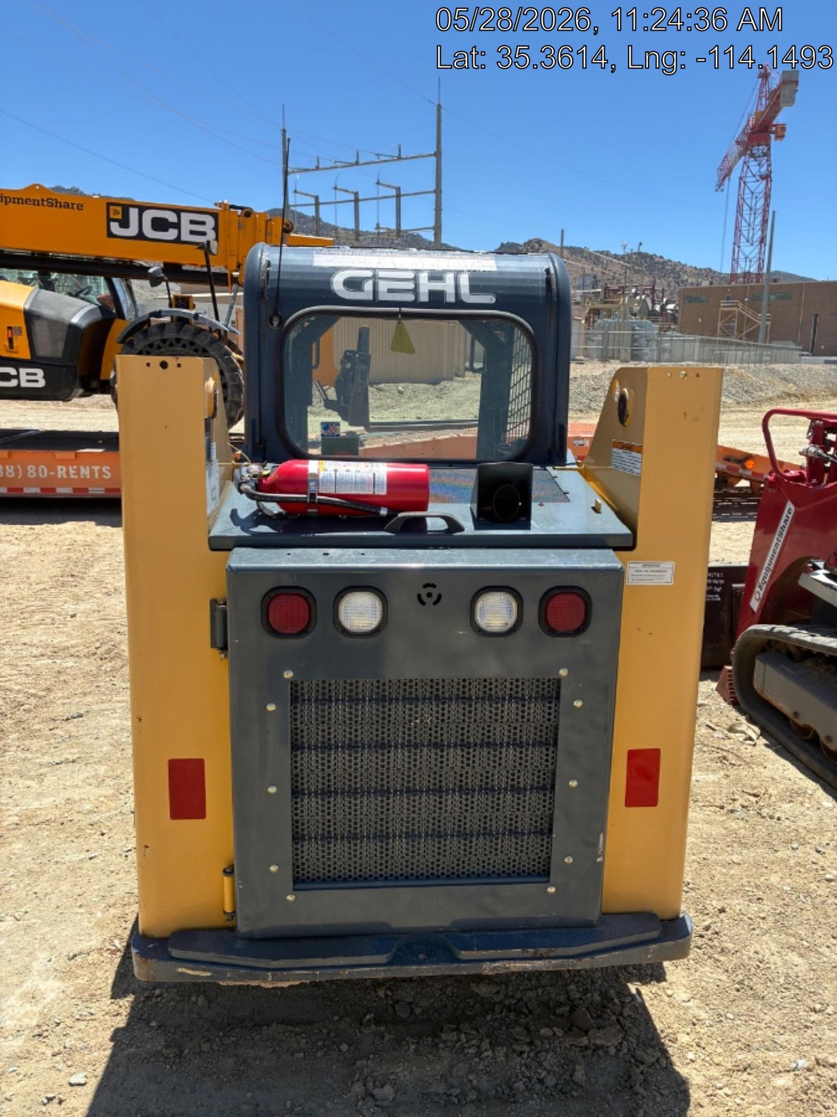2016 GEHL R135