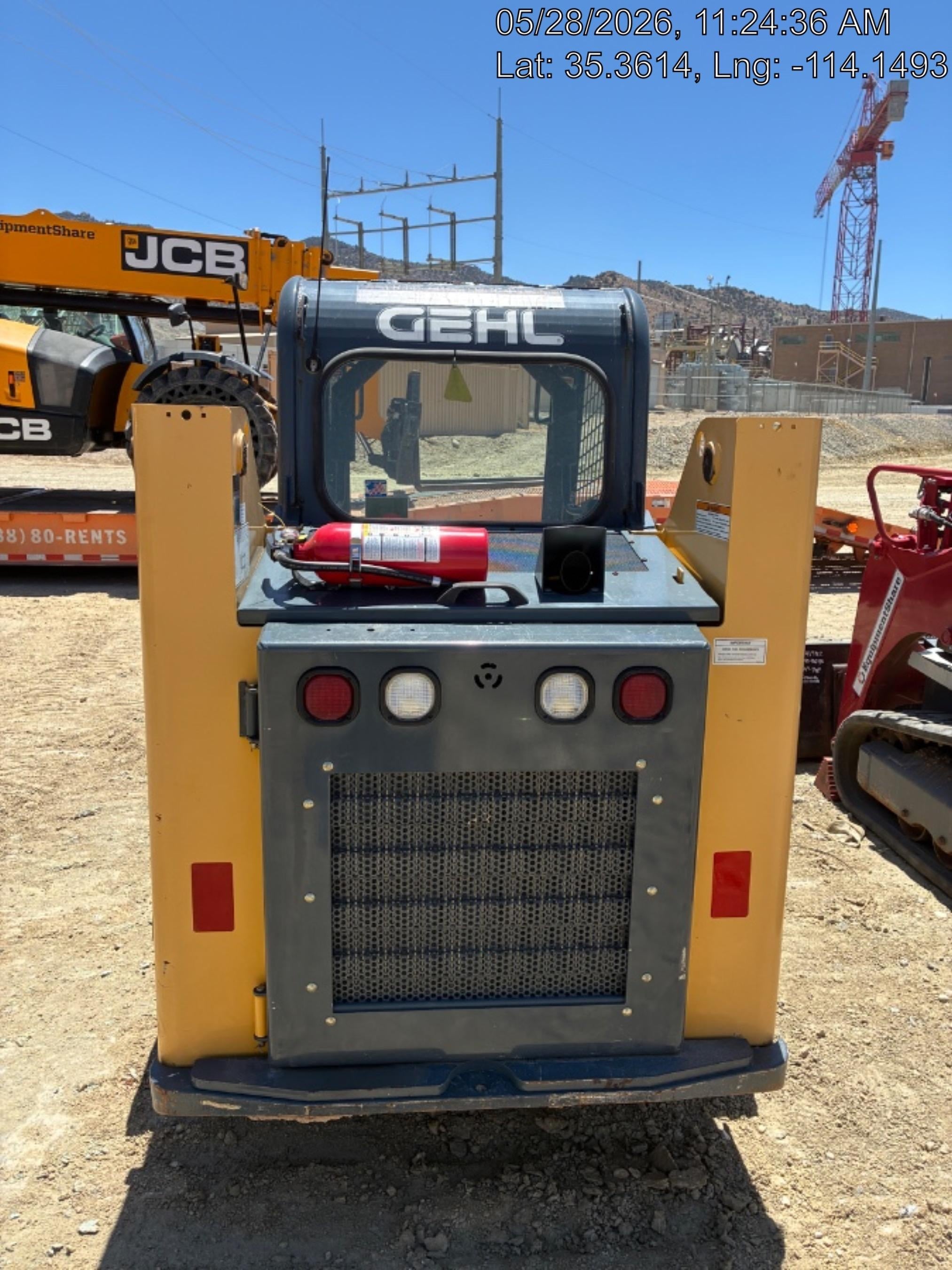 2016 GEHL R135