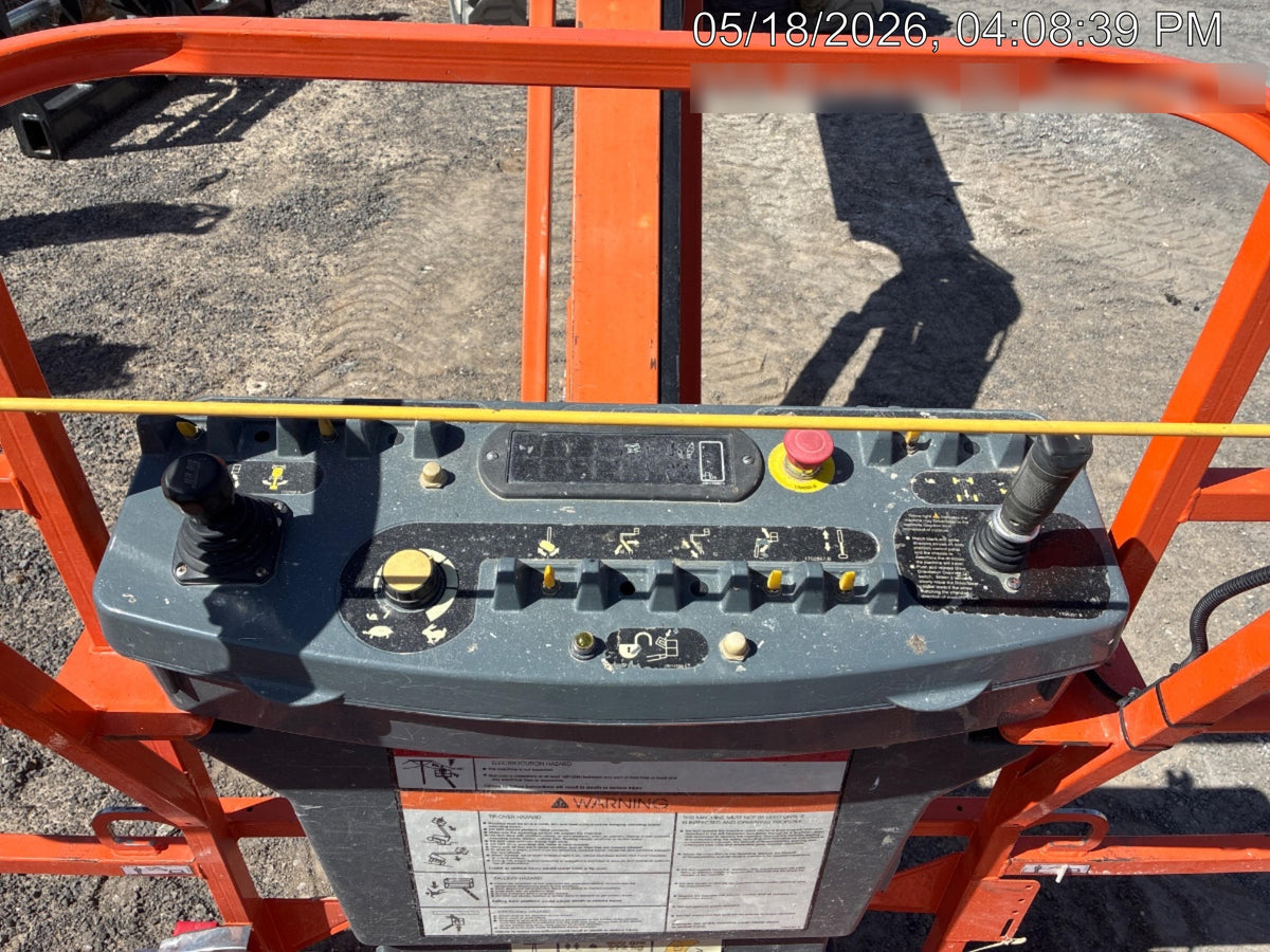 2019 JLG 460SJ
