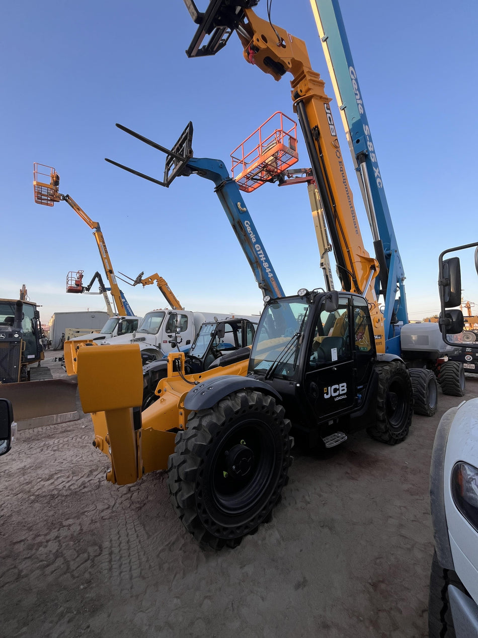 2026 JCB 514-56
