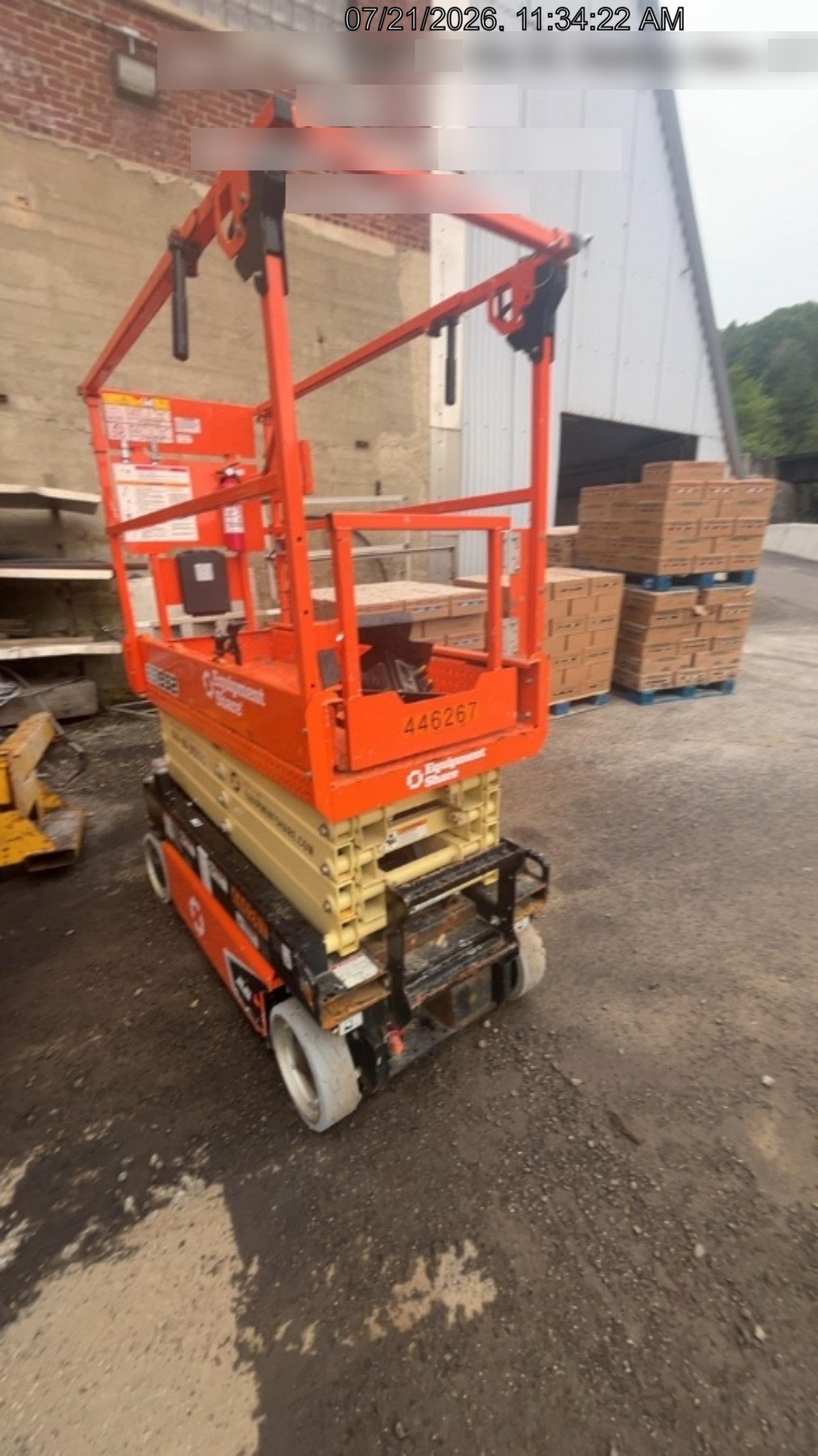 2024 JLG ES1932