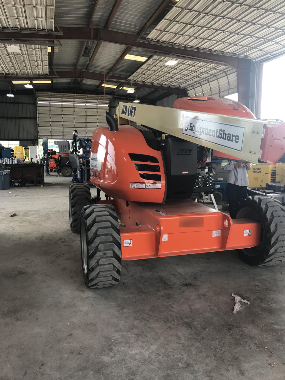 2019 JLG 600AJ