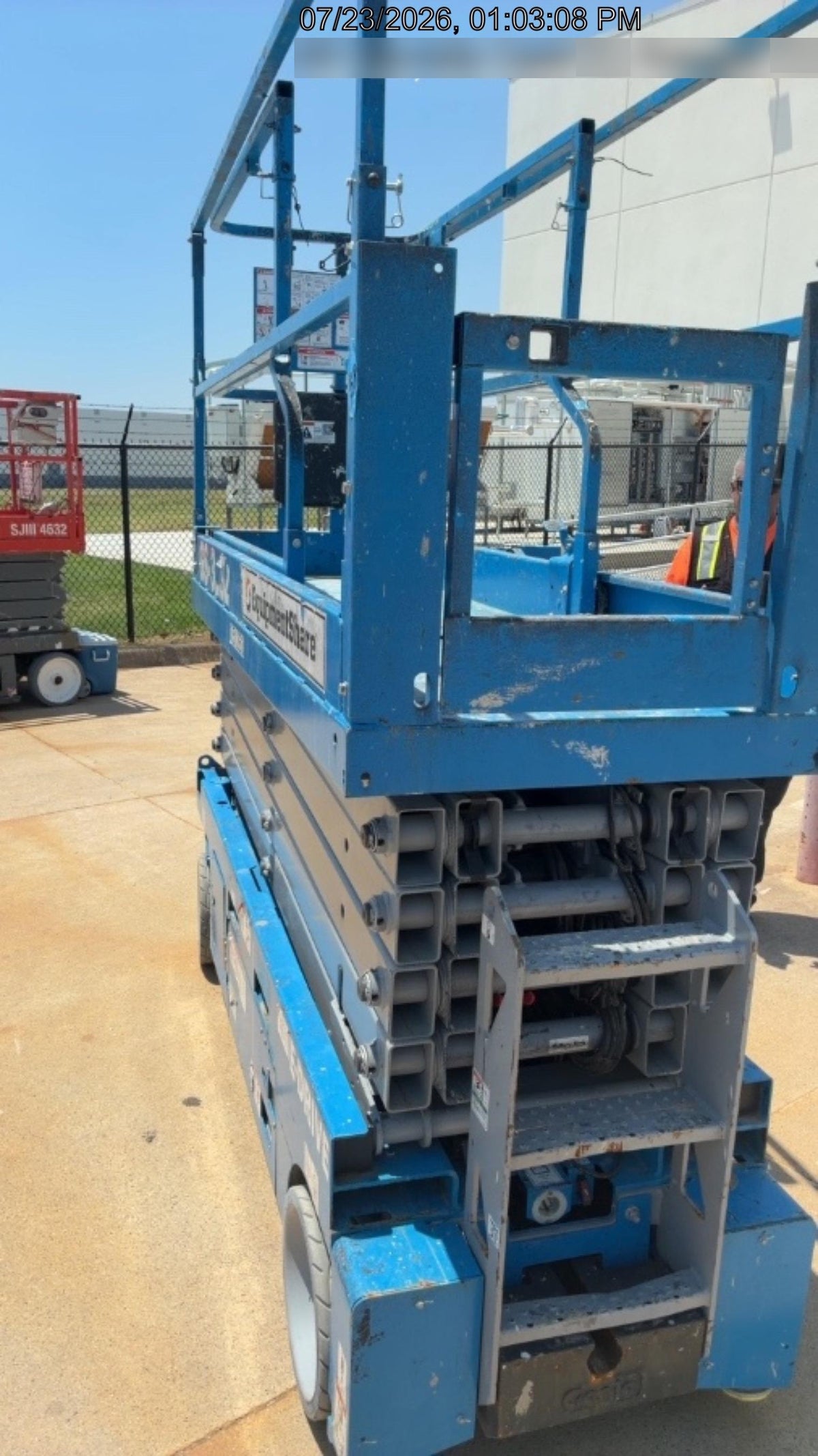 2023 GENIE GS-3232