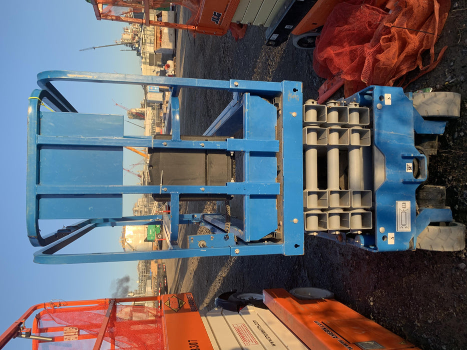 2019 Genie GS-1930 Fixed Rails with Chain Entry