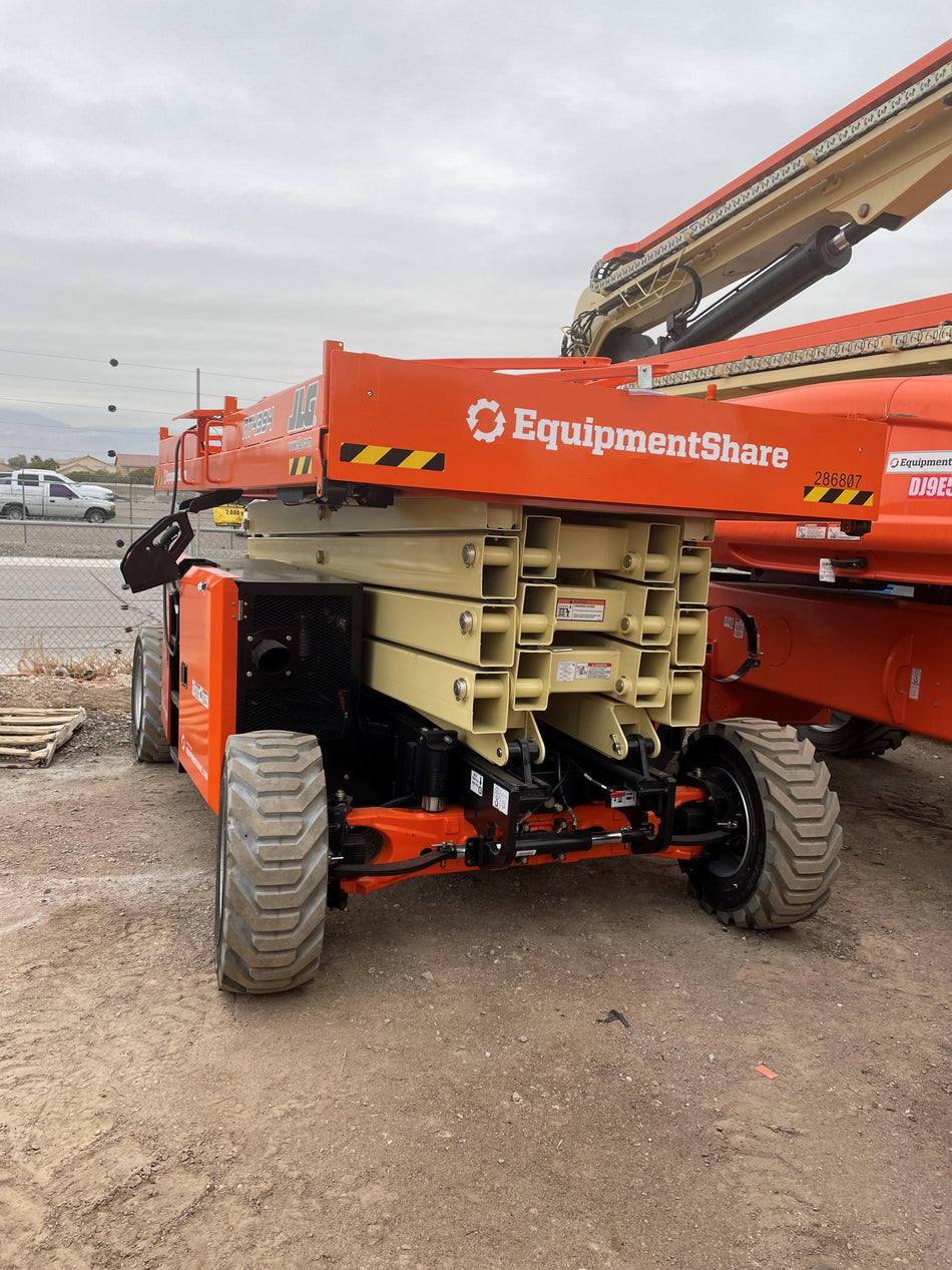 2022 JLG RT4394