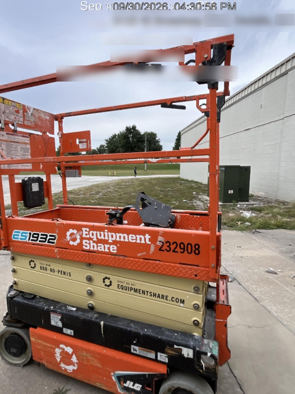 2022 JLG ES1932