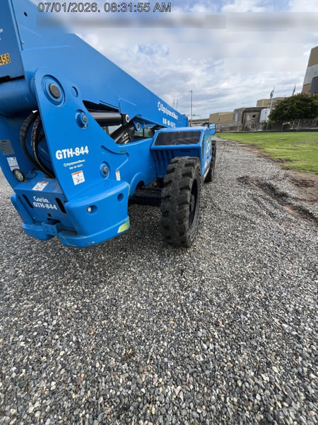 2024 GENIE GTH-844