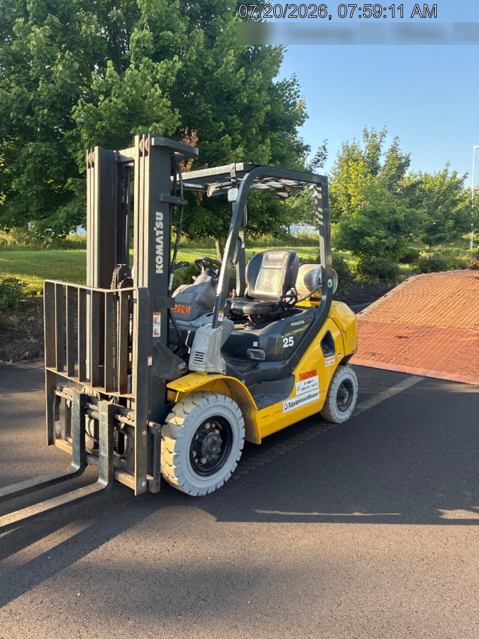 2021 KOMATSU FG25T-16