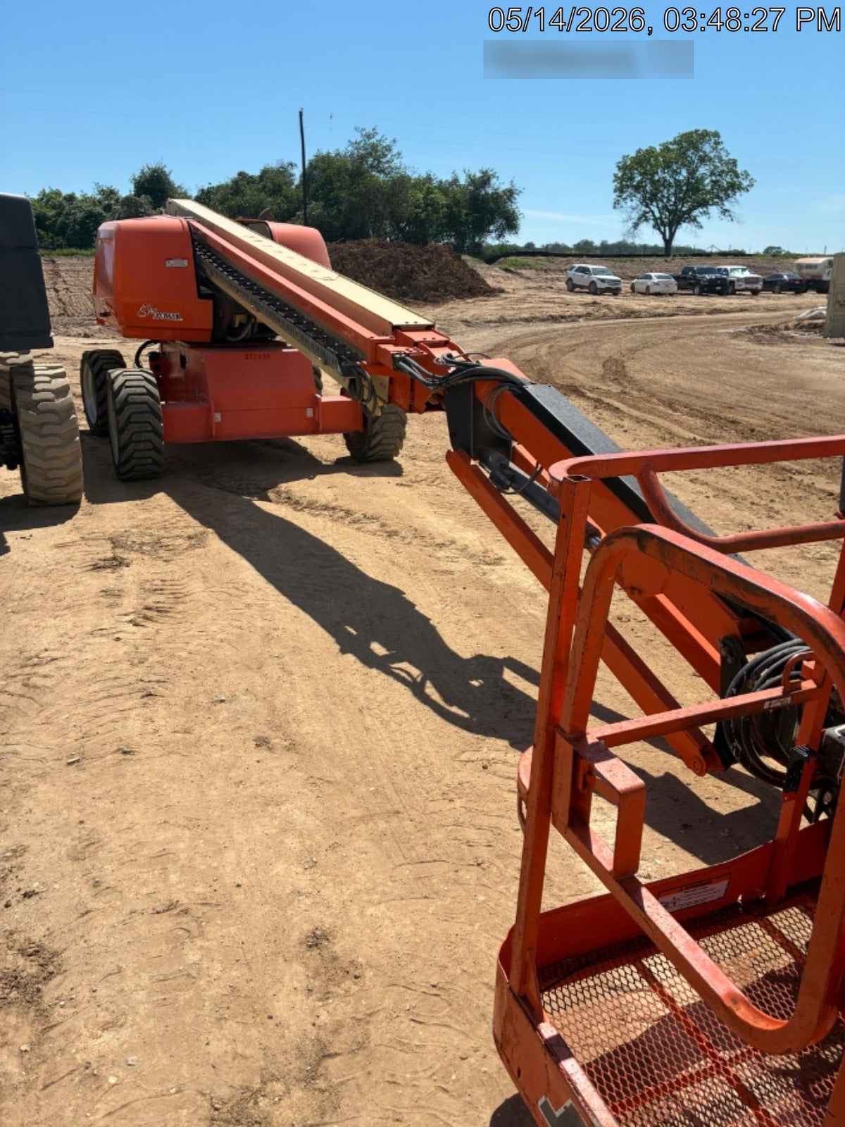 2022 JLG 660SJ
