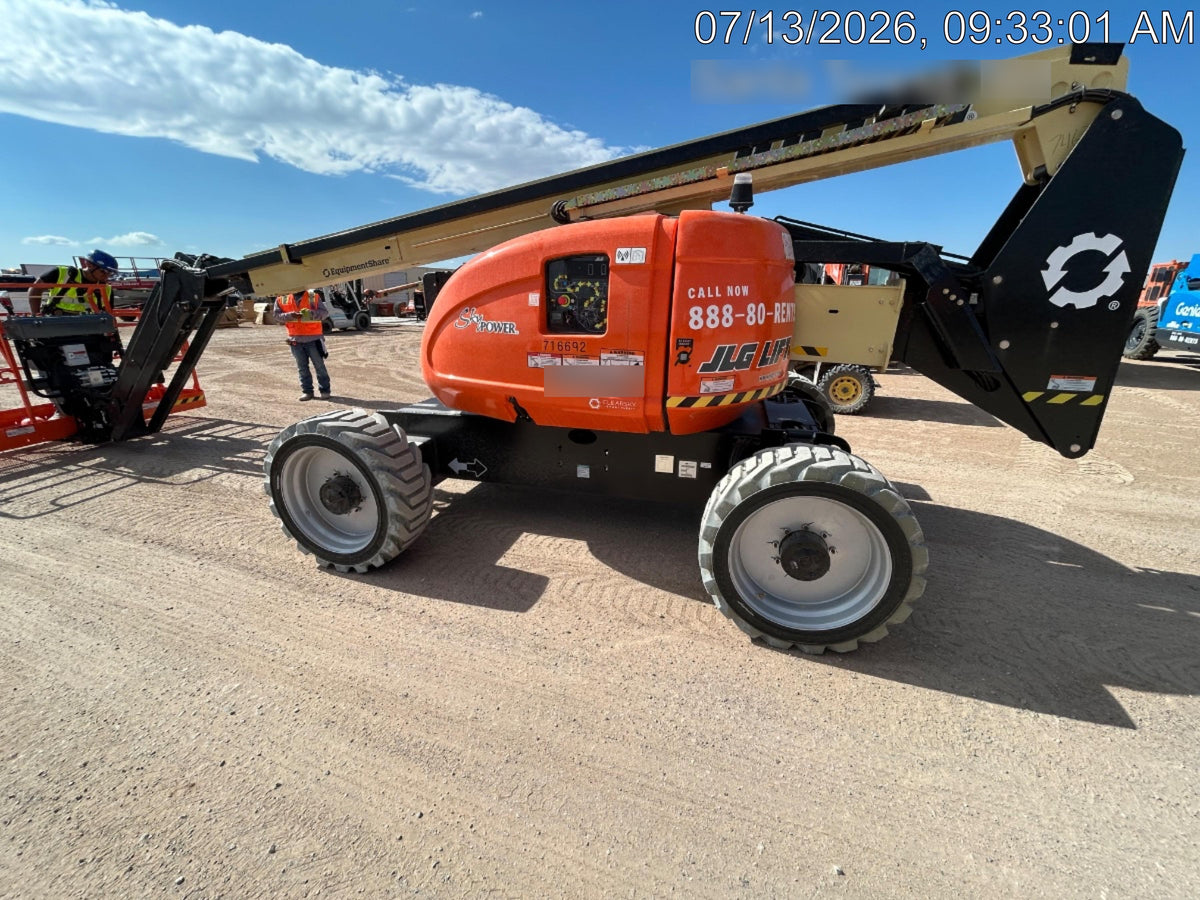 2026 JLG 600AJ