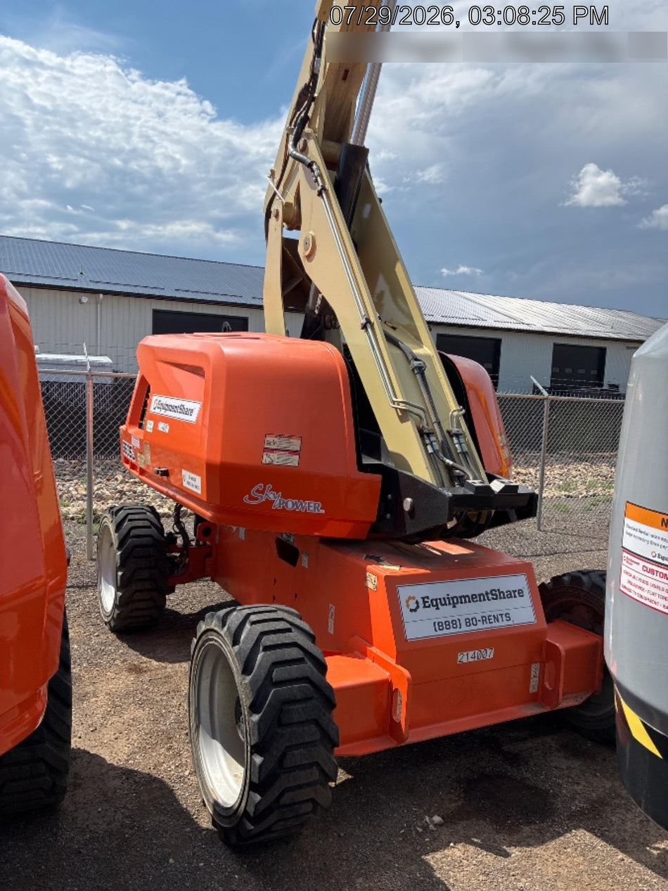 2022 JLG 660SJ