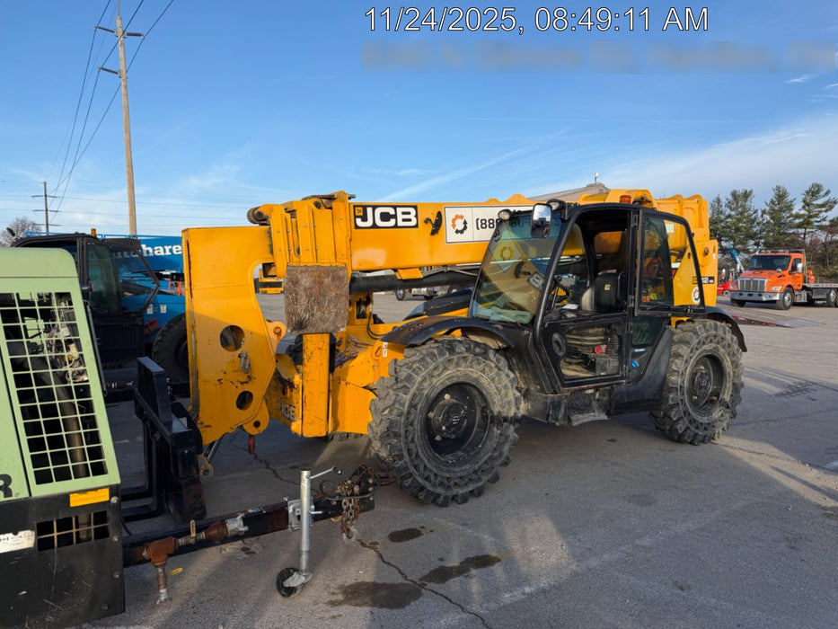 2019 JCB 512-56 Cab/Heat/Air, 109 HP, Solid Tires, STD Worklight, Beacon, Aux Hydraulics, Lifting Eye, Back up Alarm w/66" Carriage/60" Forks