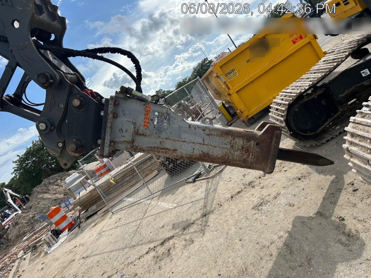 2023 EPIROC EC140T