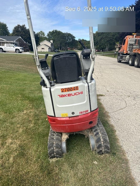 2022 TAKEUCHI TB210R