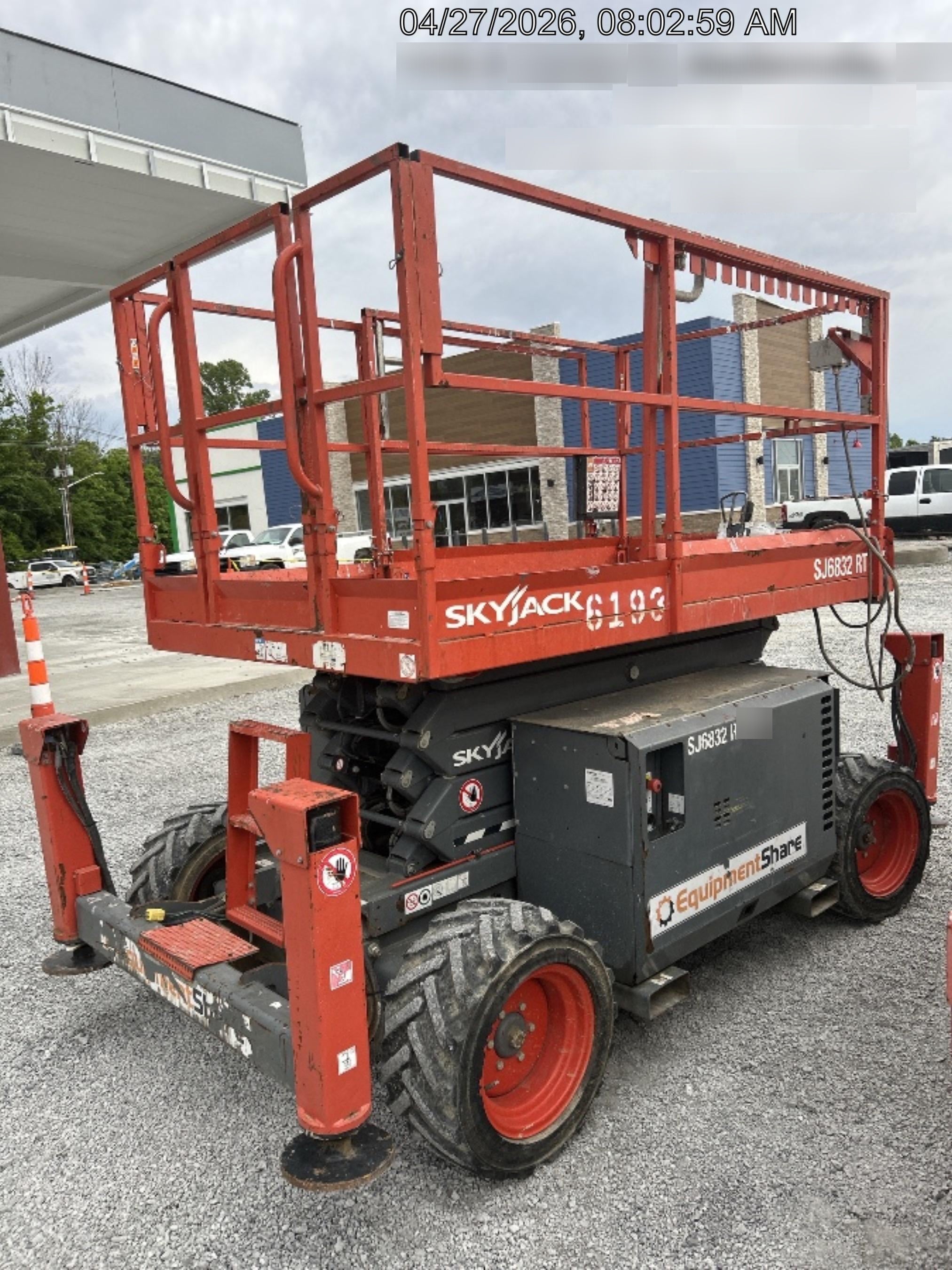 2017 SKYJACK SJ6832 RT