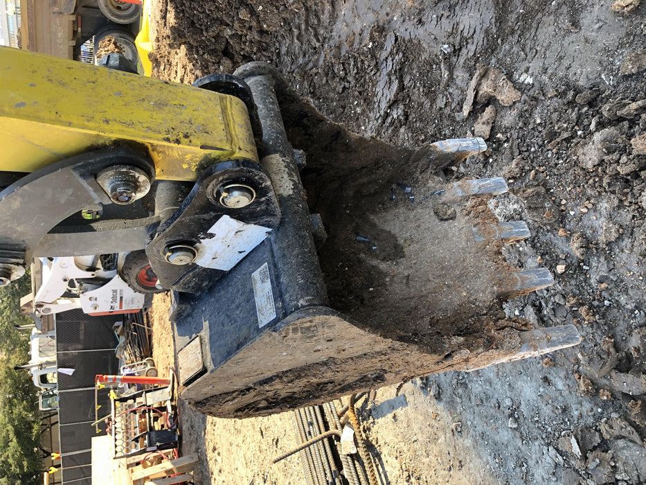 2020 Wacker Neuson EZ36 MX,TRK,LONG,CANOPY w/QC Coupler, 12"/18"/24" HD Buckets