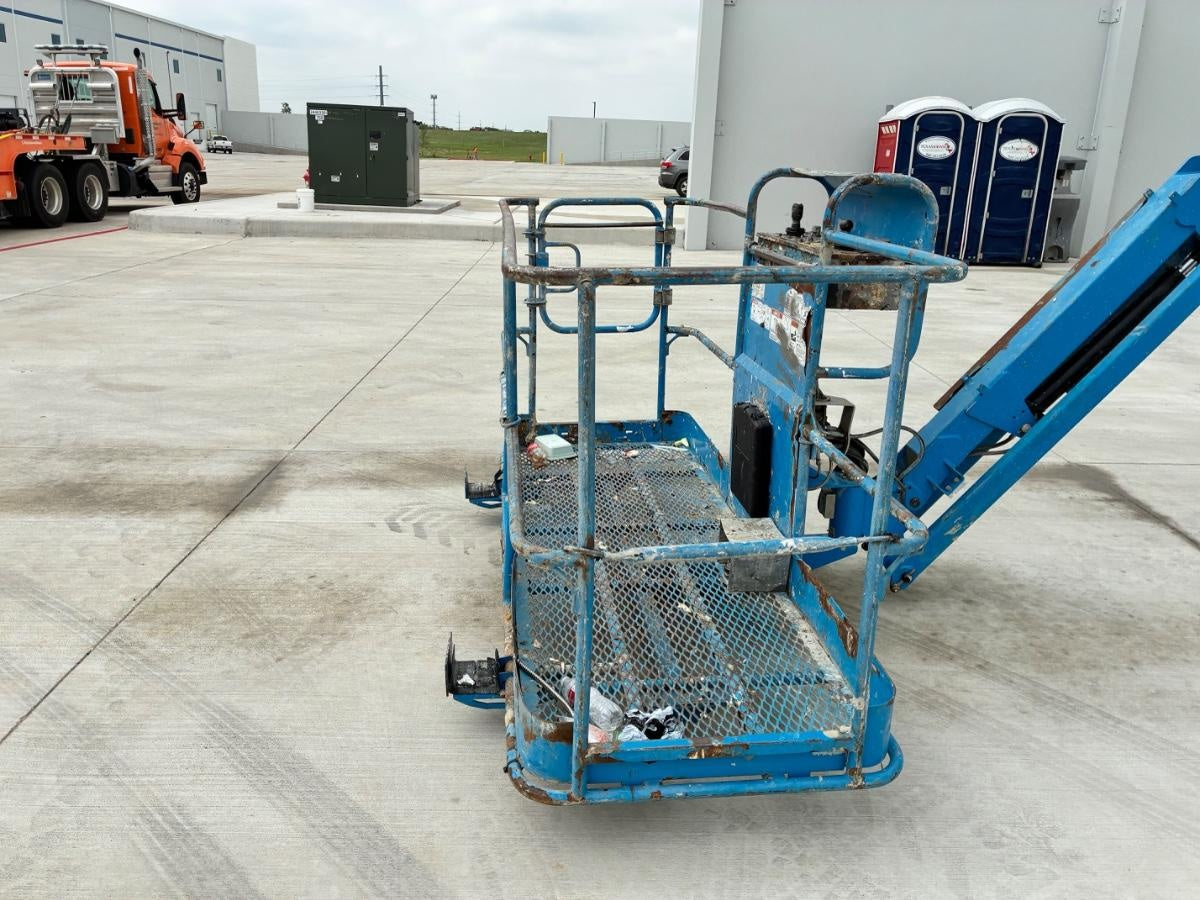 2016 GENIE S-65