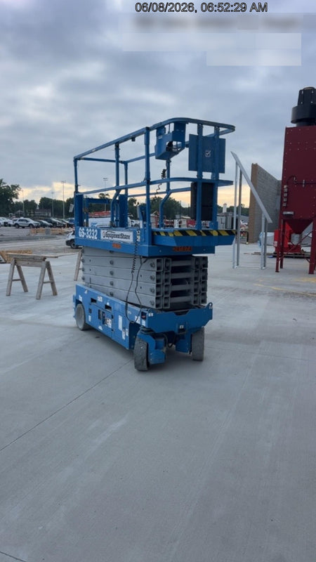 2022 GENIE GS-3232
