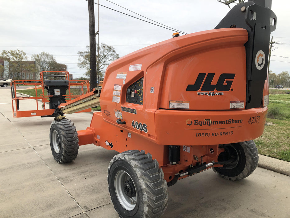 2019 JLG 400S