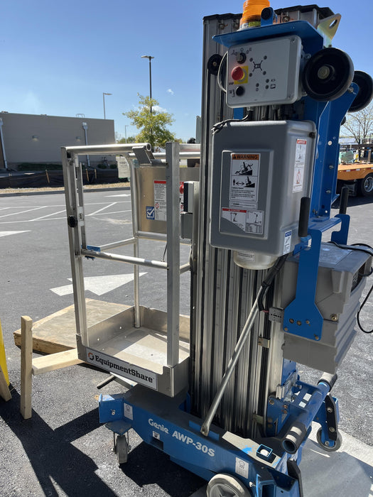 2021 GENIE AWP-30S DC